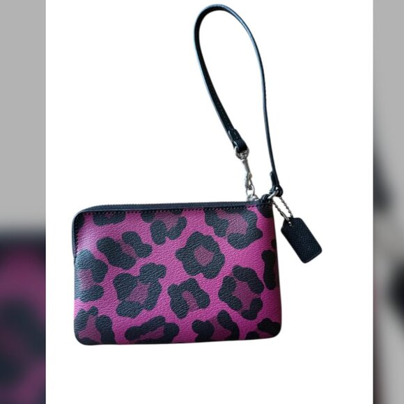 COACH NEW Cranberry Ocelot Animal Print Zippered Wristlet - Picture 5 of 7